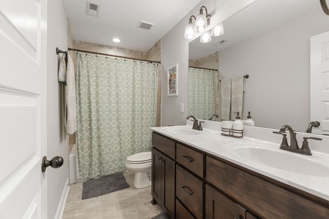 409 Riverstone Pl, Mount Juliet, TN 37122