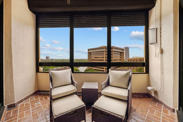 5555 Del Monte Drive 1104, Houston, TX 77056