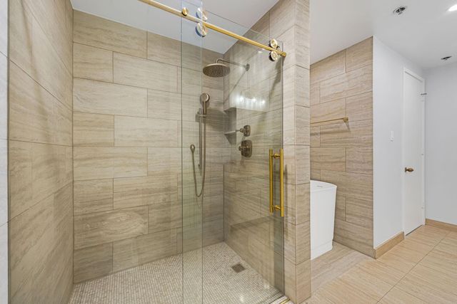 5555 Del Monte Drive 1104, Houston, TX 77056