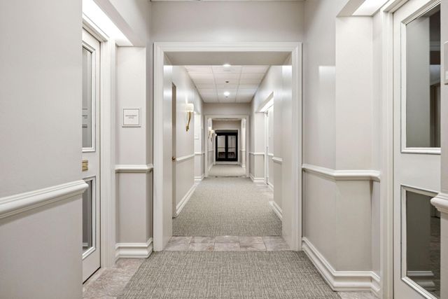 5555 Del Monte Drive 1104, Houston, TX 77056