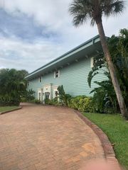 220 Columbia Drive 33, Cape Canaveral, FL 32920