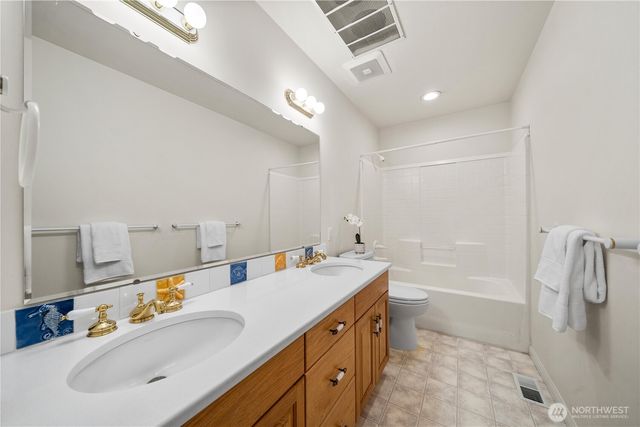 14003 263rd Avenue E, Buckley, WA 98321