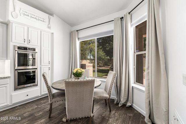 1581 S KAREN Drive, Chandler, AZ 85286