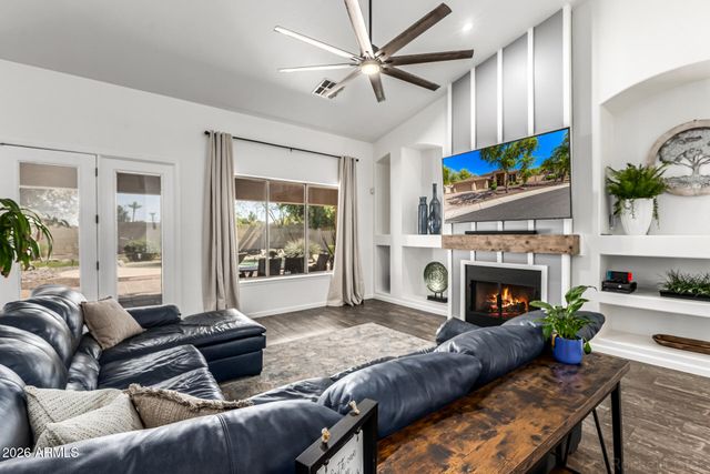 1581 S KAREN Drive, Chandler, AZ 85286