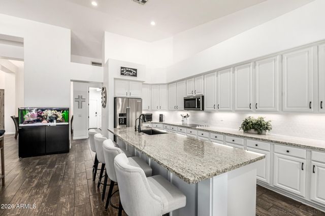 1581 S KAREN Drive, Chandler, AZ 85286