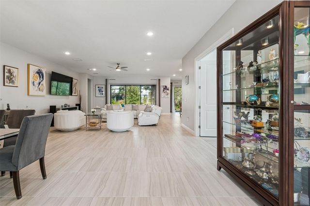 4952 SURFSIDE CIRCLE, Bradenton, FL 34211