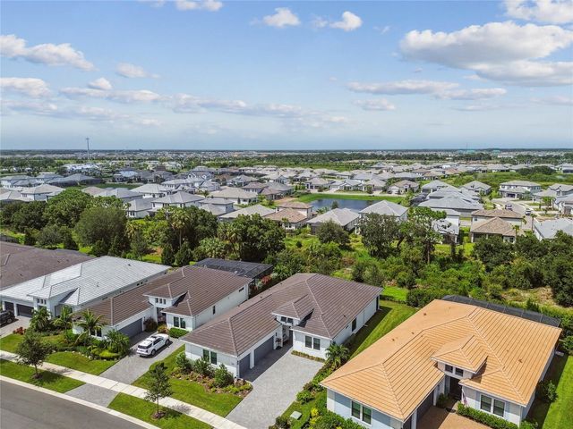 4952 SURFSIDE CIRCLE, Bradenton, FL 34211