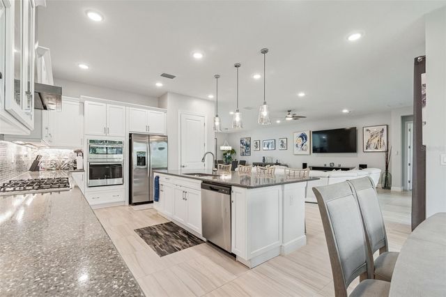 4952 SURFSIDE CIRCLE, Bradenton, FL 34211