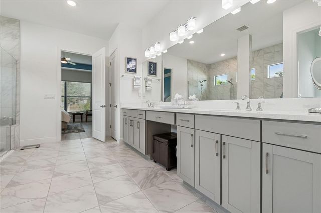 4952 SURFSIDE CIRCLE, Bradenton, FL 34211