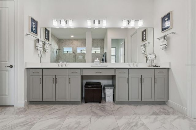 4952 SURFSIDE CIRCLE, Bradenton, FL 34211