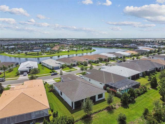 4952 SURFSIDE CIRCLE, Bradenton, FL 34211