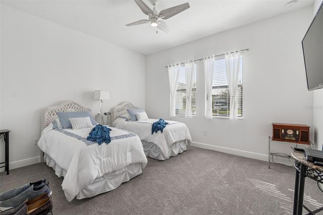 4952 SURFSIDE CIRCLE, Bradenton, FL 34211