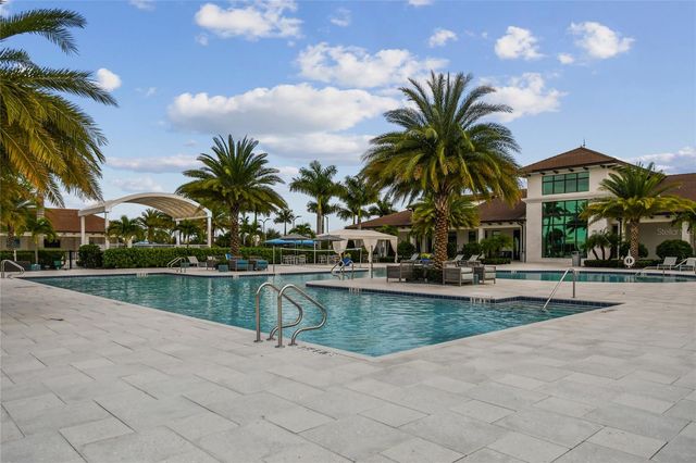 4952 SURFSIDE CIRCLE, Bradenton, FL 34211