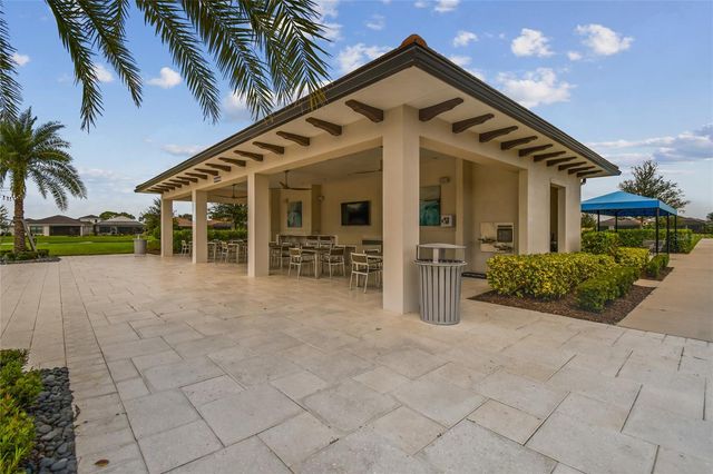 4952 SURFSIDE CIRCLE, Bradenton, FL 34211