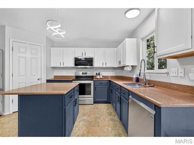 15 Millers Court, O'fallon, MO 63366