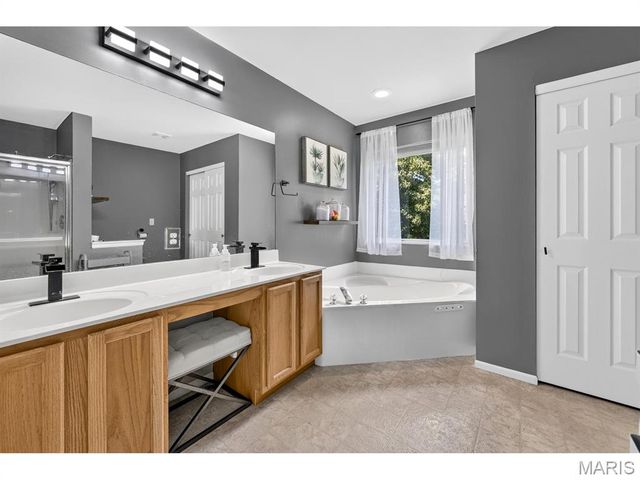 15 Millers Court, O'fallon, MO 63366