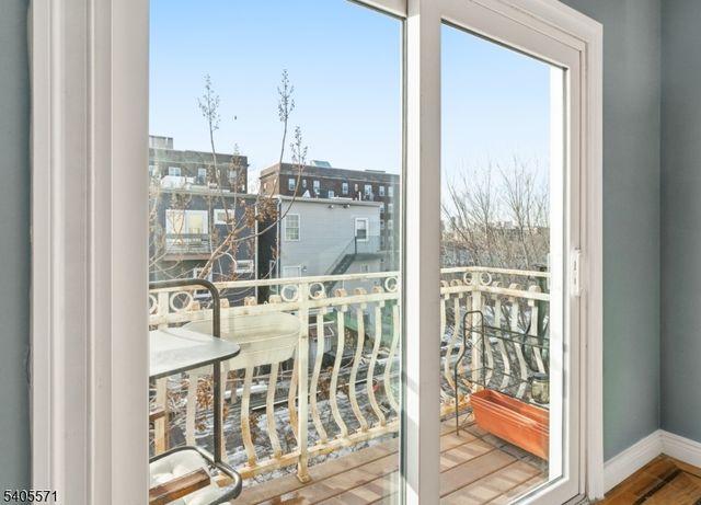 21 Freeman St A2, Newark City, NJ 07105