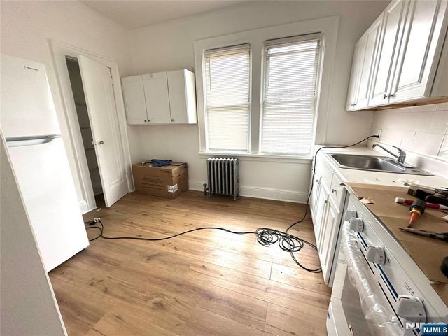 257 Roff Avenue, Palisades Park, NJ 07650