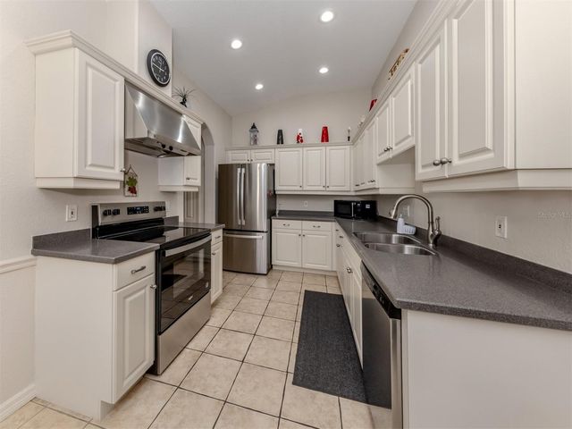 4550 CANCELLO GRANDE AVENUE, Venice, FL 34293