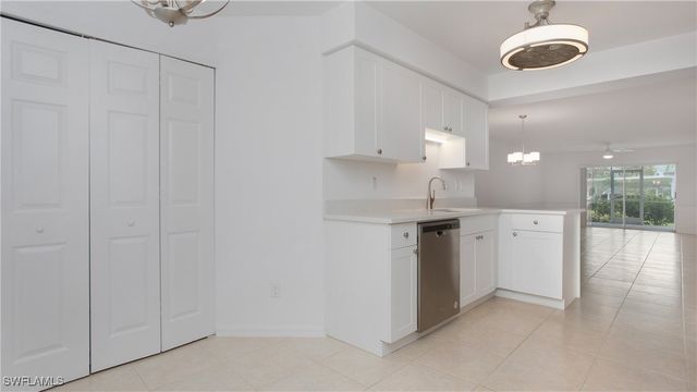 470 Bermuda Cove WAY 2-104, Naples, FL 34110