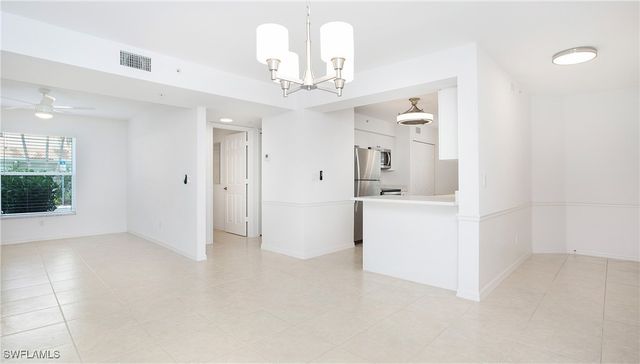 470 Bermuda Cove WAY 2-104, Naples, FL 34110