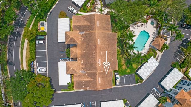 470 Bermuda Cove WAY 2-104, Naples, FL 34110