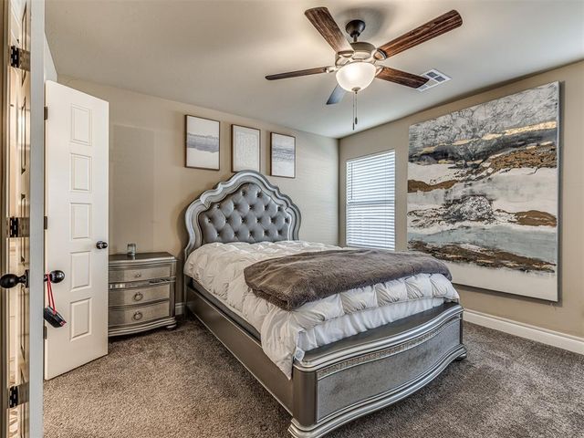 321 Golden Leaf Court, Moore, OK 73160