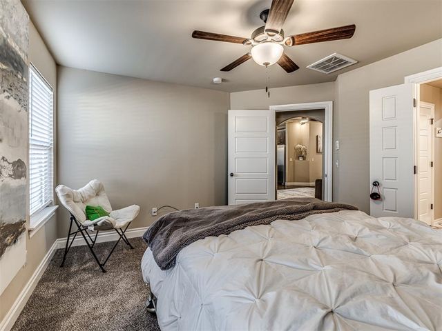 321 Golden Leaf Court, Moore, OK 73160