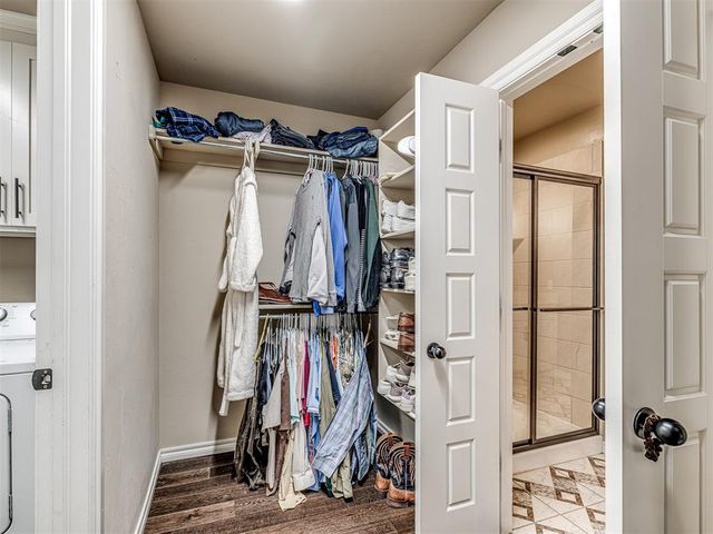 321 Golden Leaf Court, Moore, OK 73160