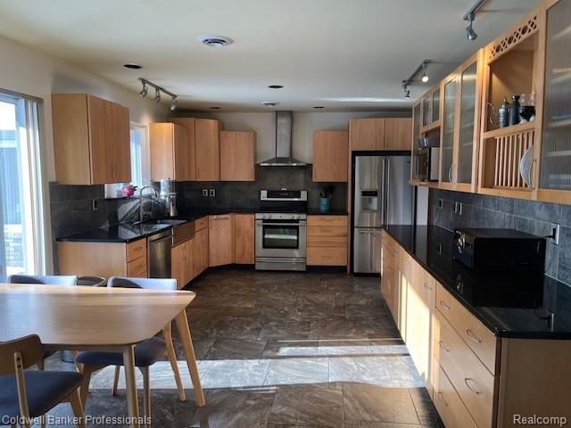 3972 Chevron Drive, Highland Charter Township, MI 48356