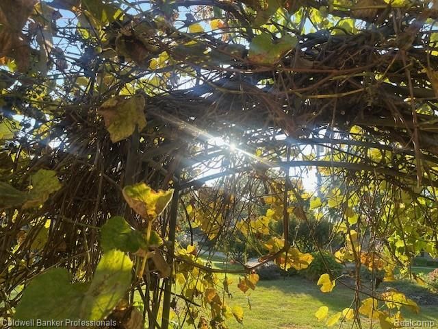 3972 Chevron Drive, Highland Charter Township, MI 48356