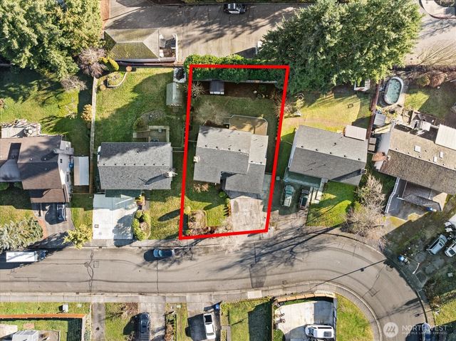 9323 10th Avenue SE, Everett, WA 98208