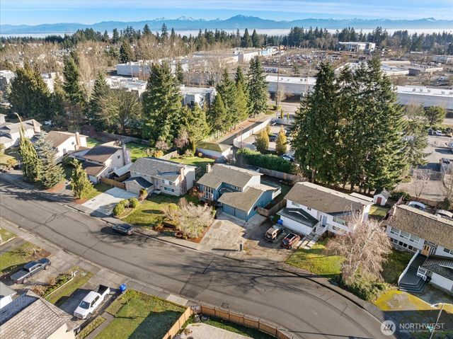 9323 10th Avenue SE, Everett, WA 98208