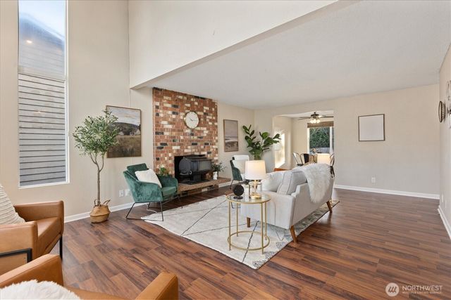 9323 10th Avenue SE, Everett, WA 98208