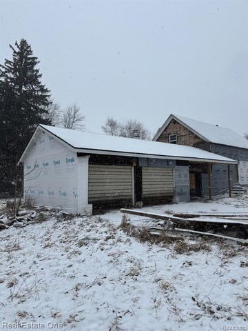 3129 E Genesee Avenue, Saginaw, MI 48601