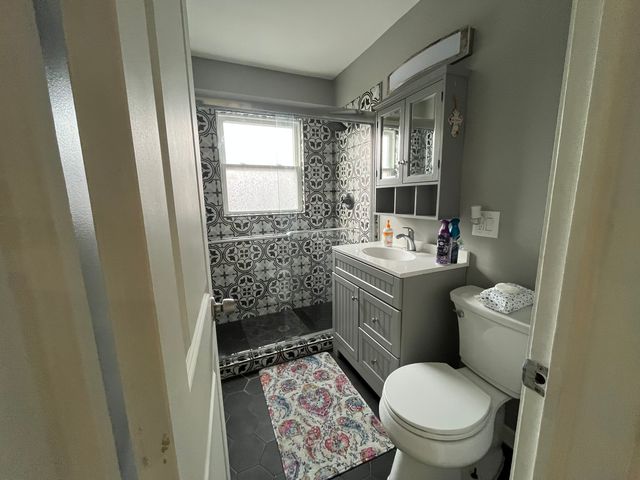 93 E 151st Street, Harvey, IL 60426