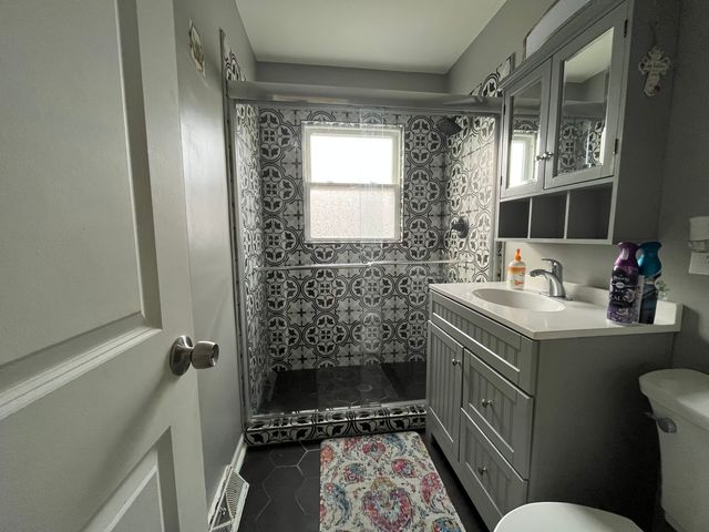 93 E 151st Street, Harvey, IL 60426