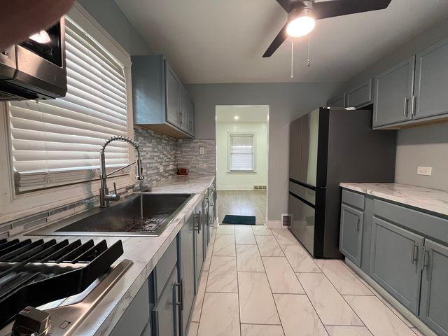 93 E 151st Street, Harvey, IL 60426