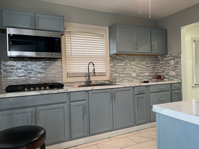 93 E 151st Street, Harvey, IL 60426