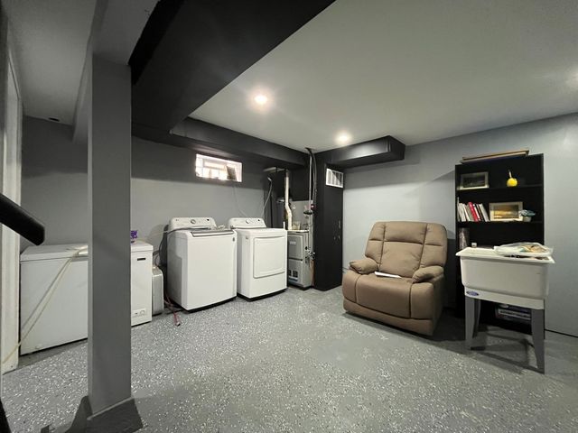 93 E 151st Street, Harvey, IL 60426