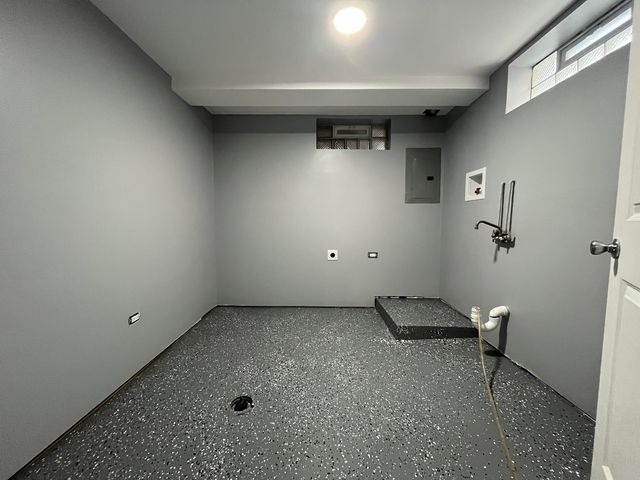 93 E 151st Street, Harvey, IL 60426