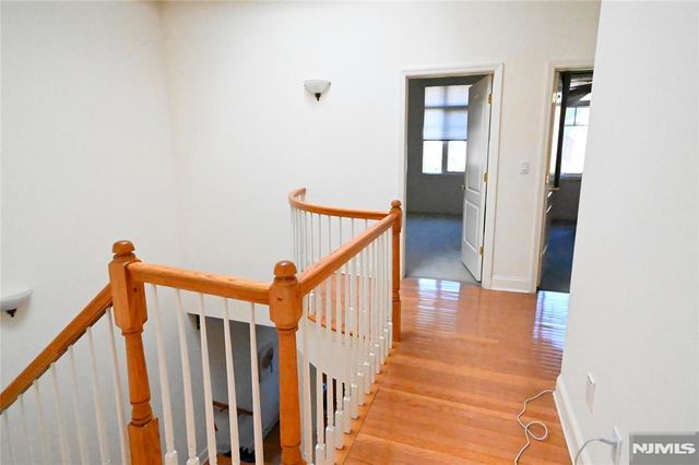 105 Hudson Cove 105, Edgewater, NJ 07020