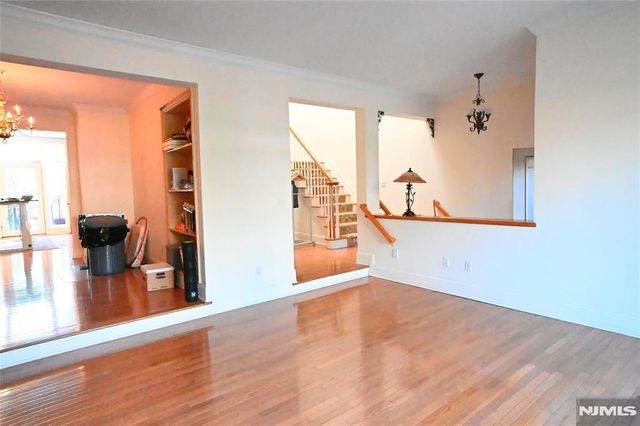 105 Hudson Cove 105, Edgewater, NJ 07020