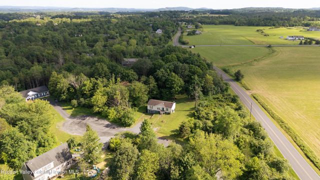 72 Van Brunt Drive, Athens, NY 12015