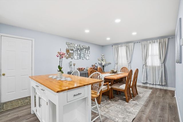 77 Carter St, Leominster, MA 01453