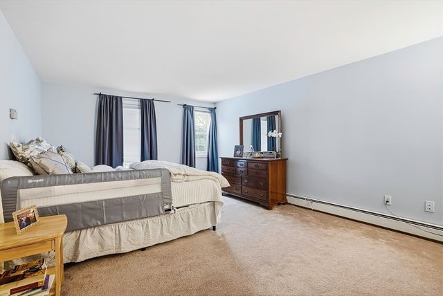 77 Carter St, Leominster, MA 01453