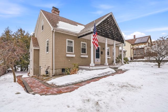 77 Carter St, Leominster, MA 01453