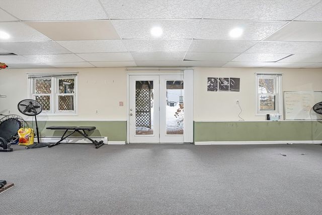 77 Carter St, Leominster, MA 01453