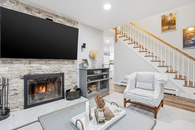 77 Carter St, Leominster, MA 01453