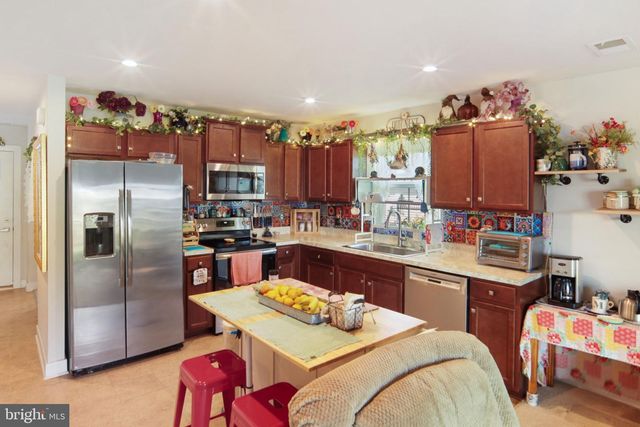 510 OXFORD WAY, Martinsburg, WV 25405